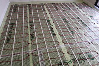 Installation d'un plancher chauffant électrique